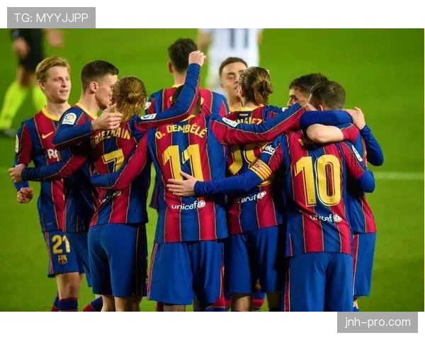 居莱尔 vs 梅西：新星与传奇的进攻效率与战术角色对比