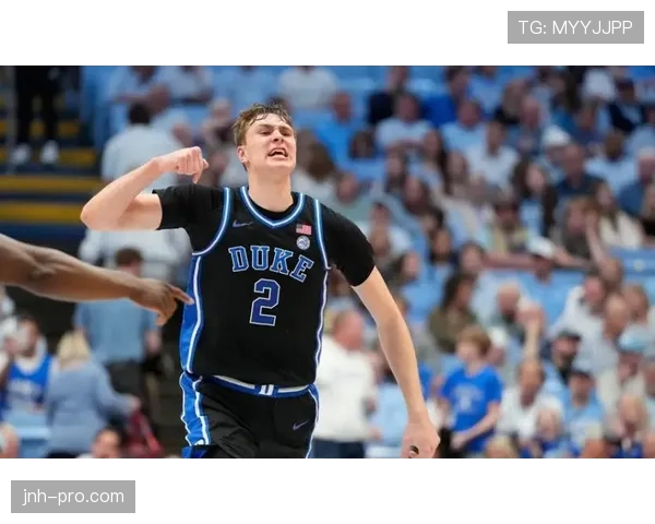 库珀·弗拉格突破投篮频率提升显著 拉开队内得分结构差距