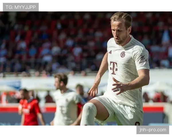 哈里·凯恩关键传球与组织型9号角色解析