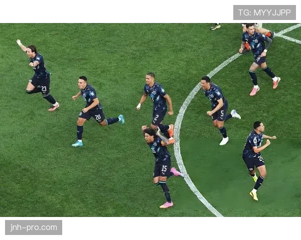 世界杯32强赛德国遭淘汰，巴拉圭点球大战笑到最后